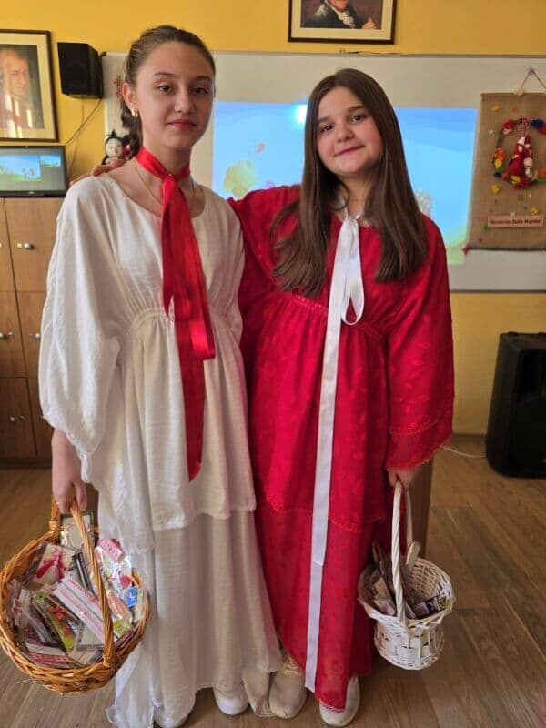 В навечерието на три значими празника – 1 март (Баба Марта), 2 март (Сирни заговезни) и 3 март (Национален празник на България) - p31
